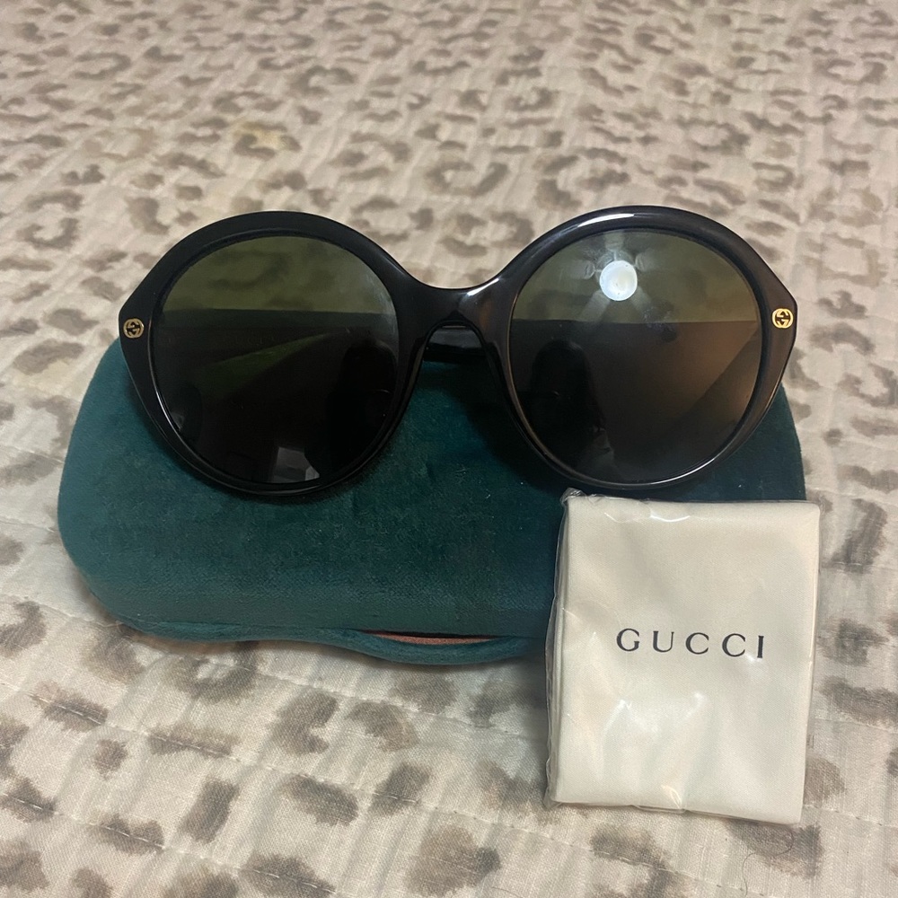 GUCCI sunglasses